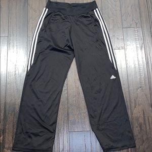 Women’s Adidas sweatpants